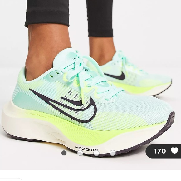 Nike Shoes - Nike Zoom Fly 5